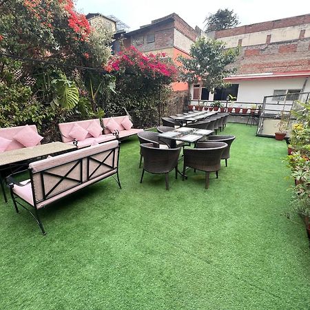 Hotel Kathmandu Base Camp Экстерьер фото